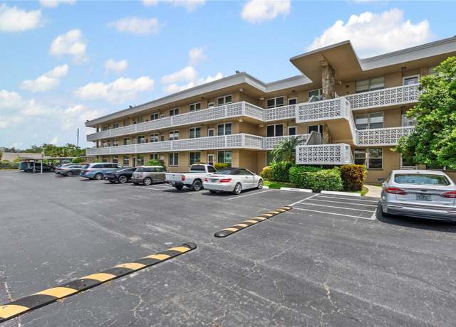 Property at 5095 Bay St NE #210, St Petersburg, FL 33703, 2 beds, 2 baths
