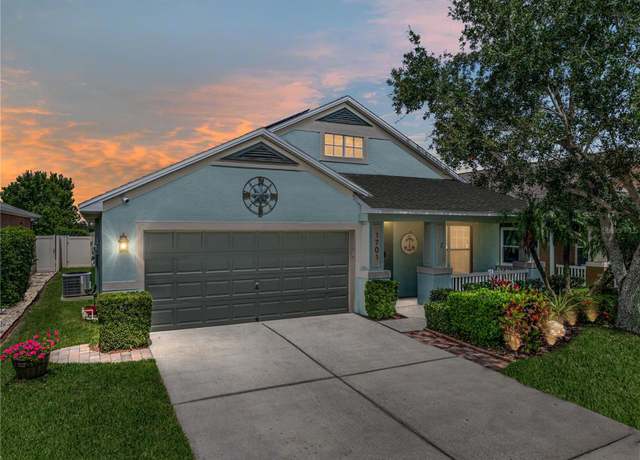 Property at 1701 Bonita Bluff Ct, Ruskin, FL 33570, 4 beds, 2 baths