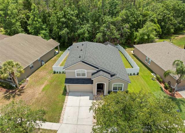 Property at 12055 Colony Lakes Blvd, New Port Richey, FL 34654, 4 beds, 2.5 baths