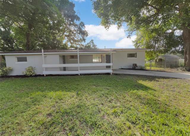 Property at 803 Plumosa Ave, Fruitland Park, FL 34731, 4 beds, 2 baths