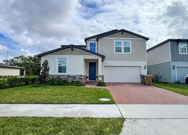 Property at 2943 Sunstar Dr, St Cloud, FL 34772, 5 beds, 3 baths