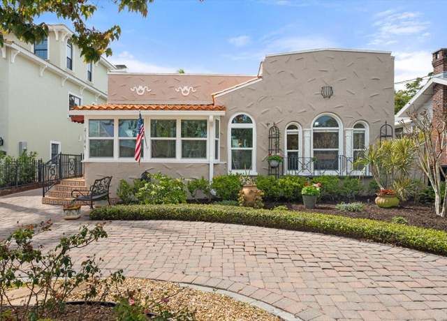 Property at 4109 Riverview Blvd, Bradenton, FL 34209, 3 beds, 2 baths