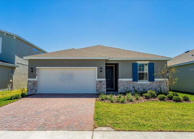 Property at 1018 Swamp Chesnut Loop, Lady Lake, FL 32159, 4 beds, 2 baths