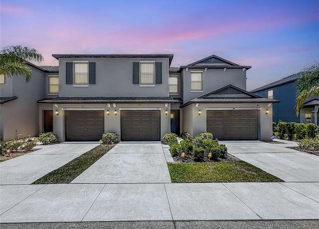 Property at 841 Royal Empress Dr, Ruskin, FL 33570, 3 beds, 2.5 baths