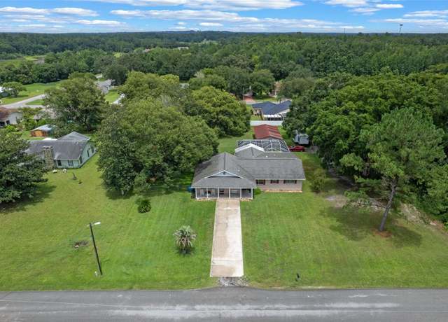 Property at 7484 Redbud Ln, Brooksville, FL 34601, 4 beds, 3 baths
