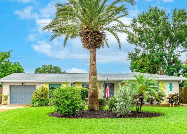 Property at 5603 1st Avenue Dr NW, Bradenton, FL 34209, 2 beds, 2 baths