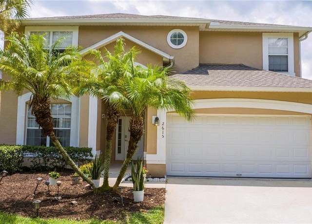 Property at 2615 Emerald Island Blvd, Kissimmee, FL 34747, 6 beds, 4.5 baths