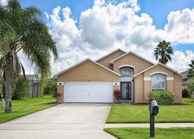 Property at 7952 Heritage Entrance Blvd, Kissimmee, FL 34747, 4 beds, 3 baths