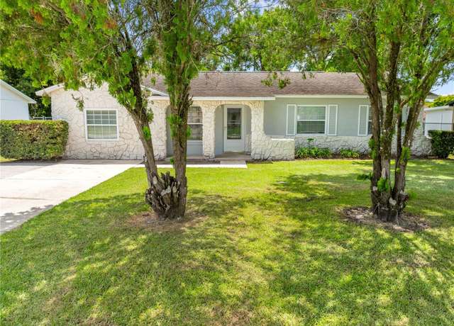 Property at 1722 West Acres Dr, St Cloud, FL 34769, 4 beds, 1.5 baths