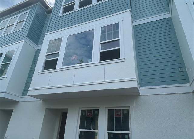 Property at 479 31st Way N, St Petersburg, FL 33713, 3 beds, 3.5 baths