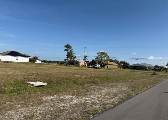 Property at 1424 NW 31st Ave, Cape Coral, FL 33993