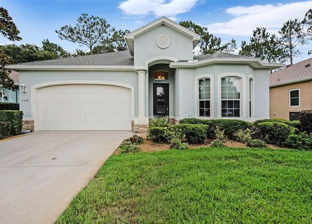 Property at 11220 Paradise Pointe Way, New Port Richey, FL 34654, 3 beds, 2 baths