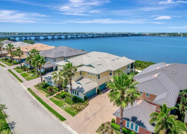 Property at 1264 Riverscape St Unit B, Bradenton, FL 34208, 3 beds, 2 baths