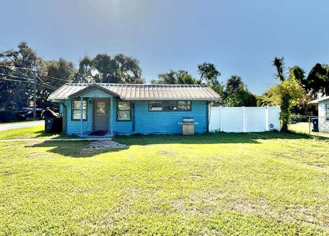 Property at 108 Earl St, Auburndale, FL 33823, 5 beds, 2 baths