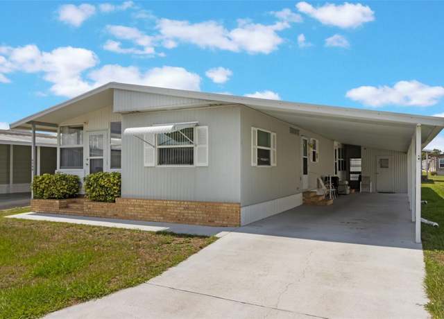 Property at 4246 Cedarwood St, Winter Haven, FL 33880, 2 beds, 2 baths