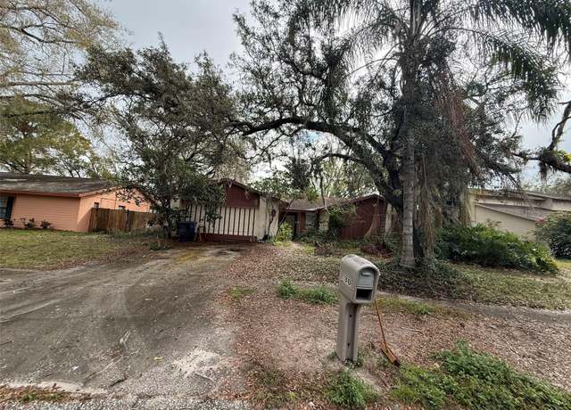 Property at 3810 Windtree Ct, Brandon, FL 33511, 4 beds, 2 baths