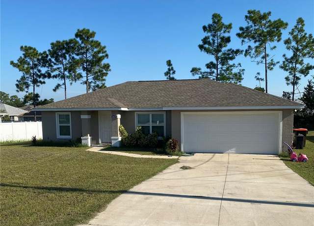 Property at 8871 SE 120th Pl, Belleview, FL 34420, 3 beds, 2 baths