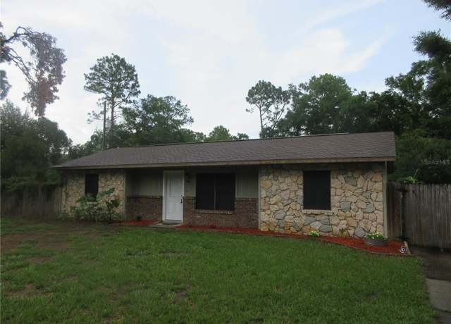 Property at 6141 NW 64th Ct, Ocala, FL 34482, 2 beds, 2 baths