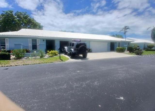 Property at 804 67th St W, Bradenton, FL 34209, 2 beds, 2 baths