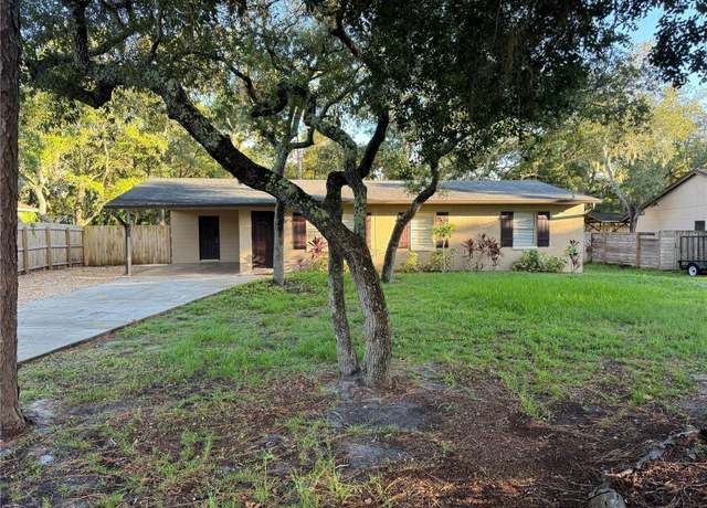 Property at 225 W 2nd St, Chuluota, FL 32766, 3 beds, 2 baths