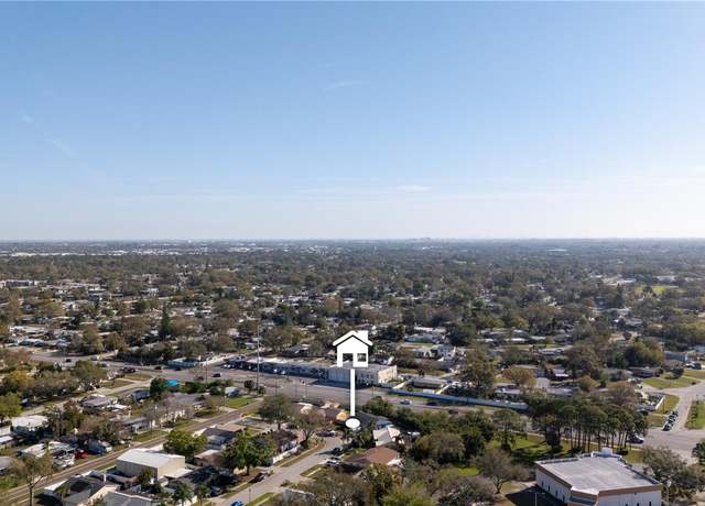 Property at 8918 Country Square Dr, Seminole, FL 33777, 3 beds, 2 baths