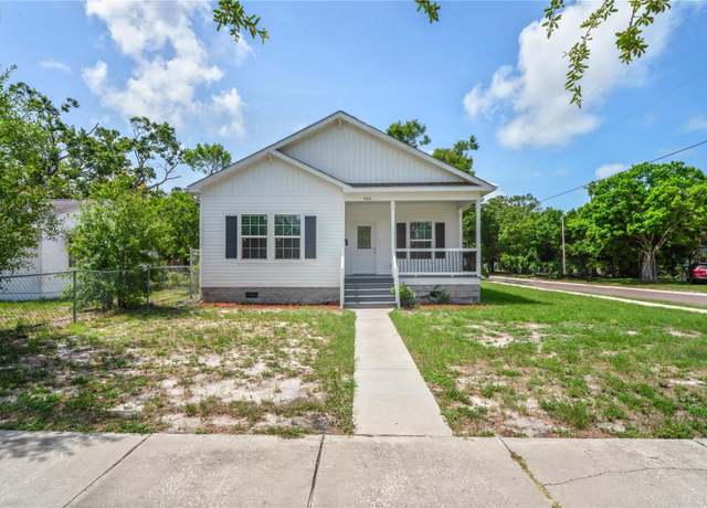 Property at 4568 18th Ave S, St Petersburg, FL 33711, 4 beds, 2.5 baths