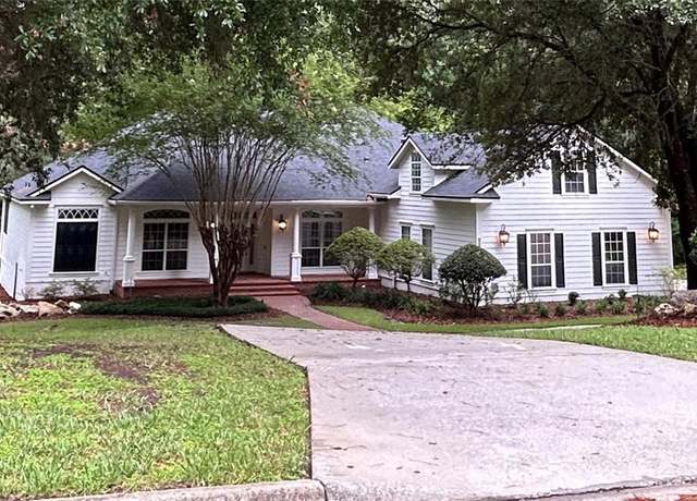 Property at 4245 NW 75th St, Gainesville, FL 32606, 4 beds, 3.5 baths