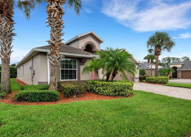 Property at 500 Playa Dr, Davenport, FL 33837, 2 beds, 2 baths