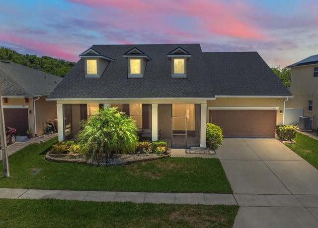 Property at 1723 Brassie Ct, Kissimmee, FL 34746, 4 beds, 2.5 baths