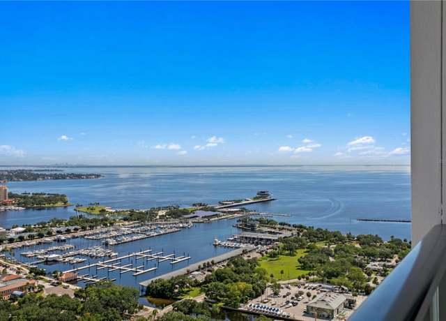 Property at 301 1st St S #3204, St Petersburg, FL 33701, 2 beds, 3 baths