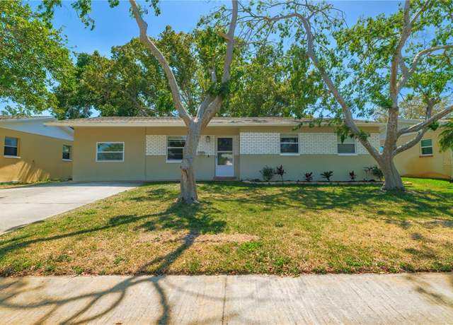Property at 11114 Freedom Way, Seminole, FL 33772, 4 beds, 1.5 baths