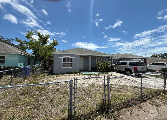 Property at 815 12th Ave W, Bradenton, FL 34205, 3 beds, 2 baths