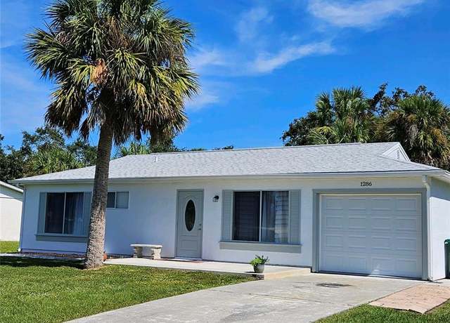 Property at 1286 Hillcrest Ave NW, Port Charlotte, FL 33948, 2 beds, 2 baths