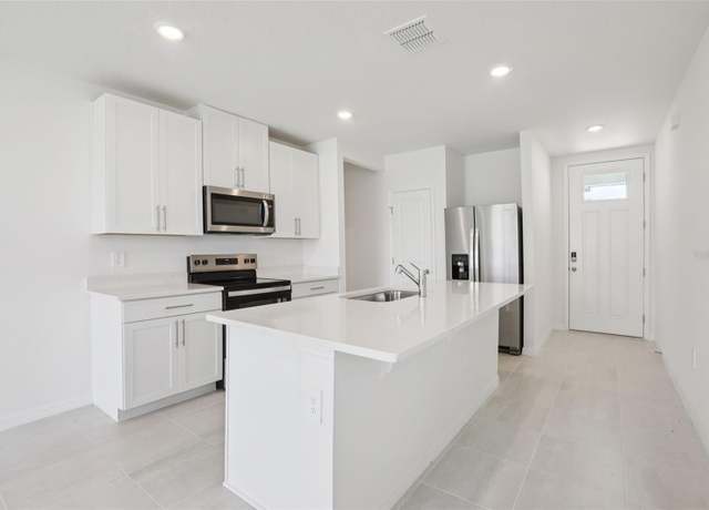 Property at 2770 Virginia Pine Dr, Bartow, FL 33830, 3 beds, 2 baths
