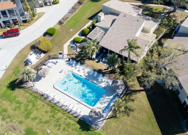 Property at 25 Windrush Bay Dr #25, Tarpon Springs, FL 34689, 2 beds, 2 baths