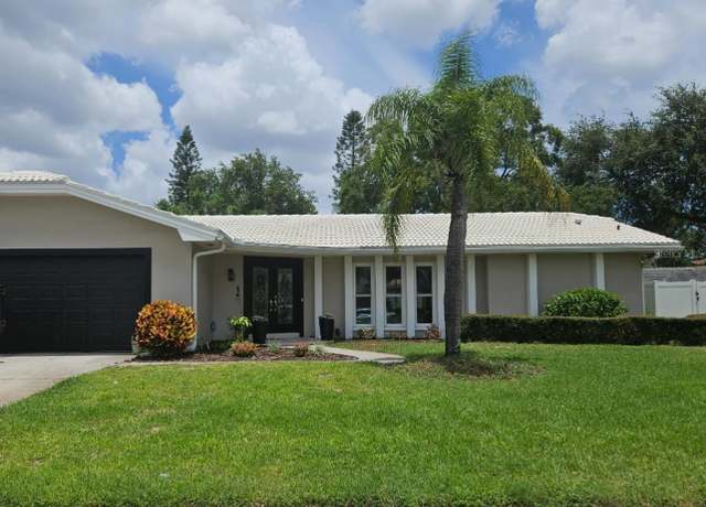 Property at 2186 Waterside Dr, Clearwater, FL 33764, 4 beds, 2 baths