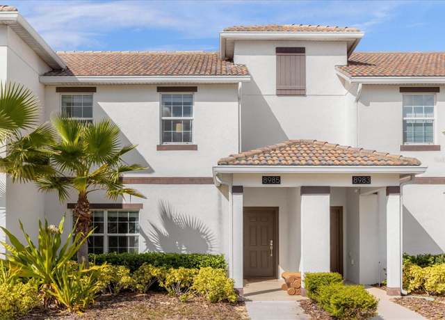 Property at 8985 Stinger Dr, Davenport, FL 33896, 4 beds, 3 baths