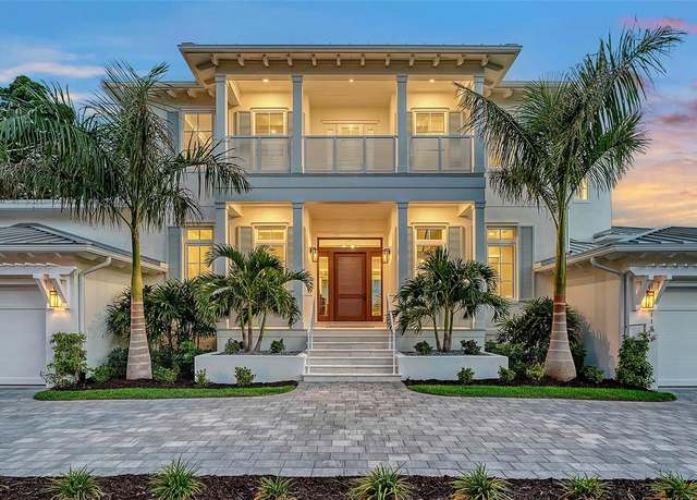 Property at 118 N Warbler Ln, Sarasota, FL 34236, 4 beds, 5.5 baths