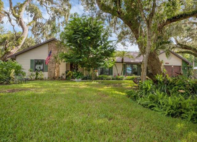 Property at 7326 S Leewynn Dr, Sarasota, FL 34240, 4 beds, 3 baths