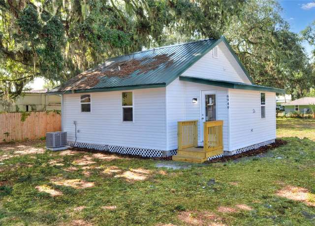 Property at 6949 2nd St, Mulberry, FL 33860, 2 beds, 1 bath