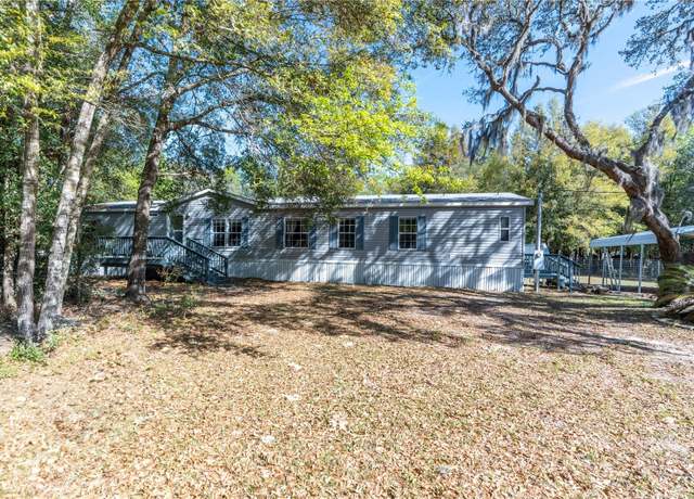 Property at 1129 E LA Salle St, Hernando, FL 34442, 3 beds, 2.5 baths