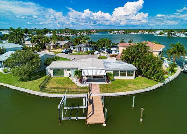 Property at 17444 2nd St E, Redington Shores, FL 33708, 3 beds, 2.5 baths