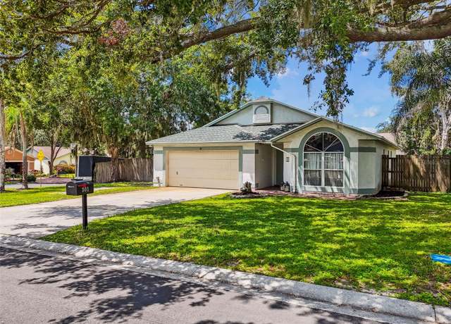 Property at 301 Sugar Creek Dr, Plant City, FL 33563, 3 beds, 2 baths