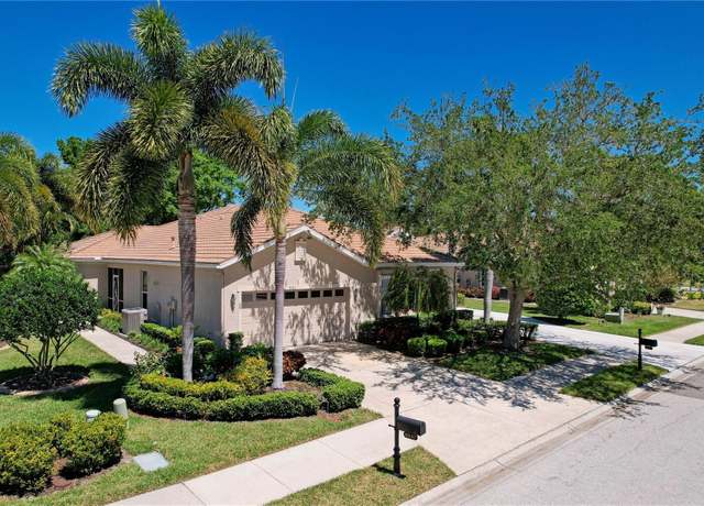Property at 8047 Victoria Falls Cir, Sarasota, FL 34243, 2 beds, 2 baths
