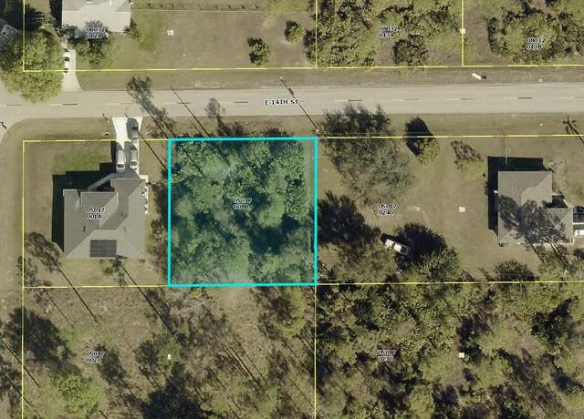 Property at 702 E 14th St, Lehigh Acres, FL 33972