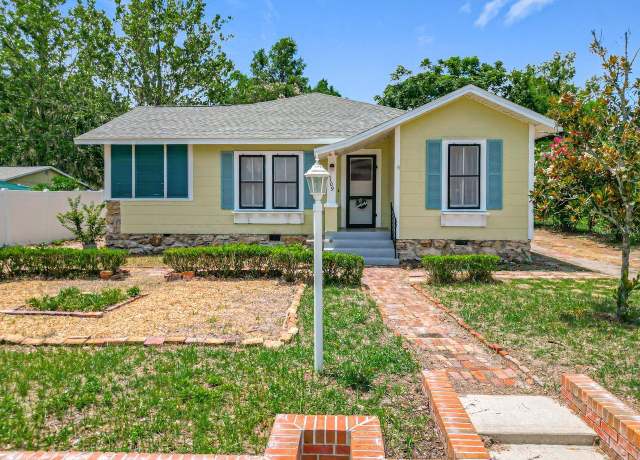 Property at 1109 Edmonds St, Leesburg, FL 34748, 3 beds, 2 baths