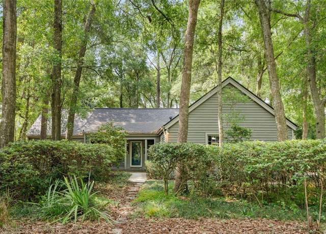 Property at 8431 SW 55th Pl, Gainesville, FL 32608, 3 beds, 2 baths