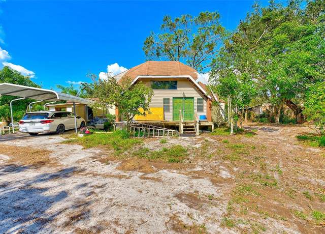 Property at 7923 18th Ave E, Palmetto, FL 34221, 4 beds, 2.5 baths