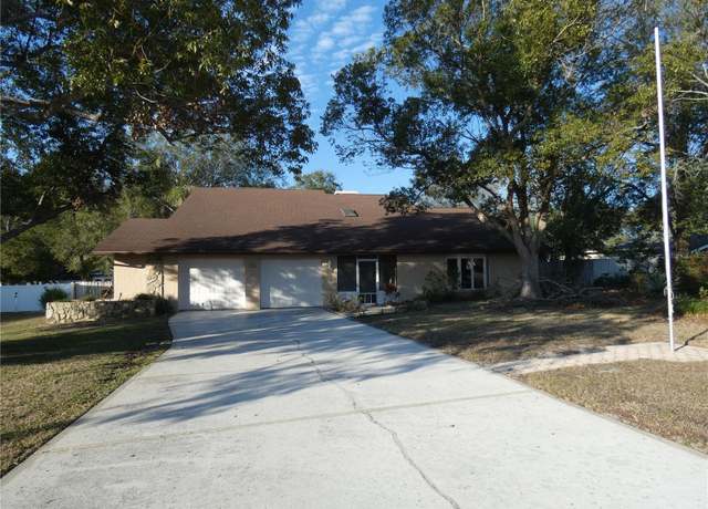 Property at 8526 Delaware Dr, Weeki Wachee, FL 34607, 4 beds, 3 baths