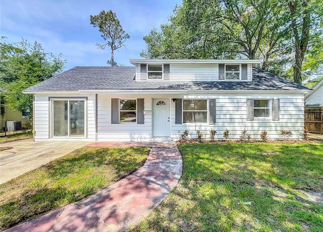 Property at 1082 Hamilton Ave, Longwood, FL 32750, 4 beds, 2 baths